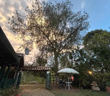 Piedecuesta House | alquiler finca familiar con vista al lago perfecta para hacer senderismo