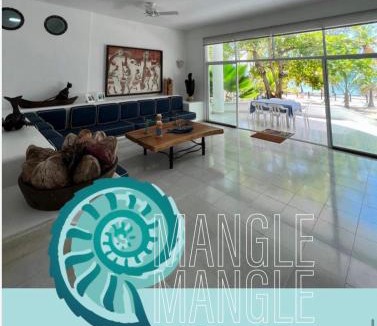 San Antero House | Cabana Mangle Playa Privada