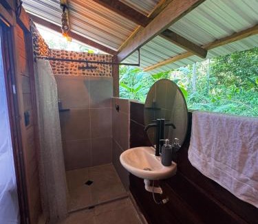 Nuqui Hotel | Cabañas Emma Lodge