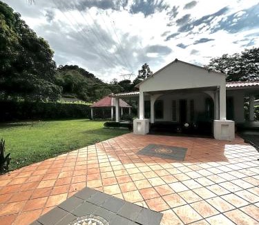 Villavicencio House | Finca las palmas villavicencio