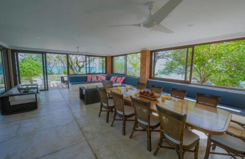 Rosario Islands House | Casa isla punta la manta
