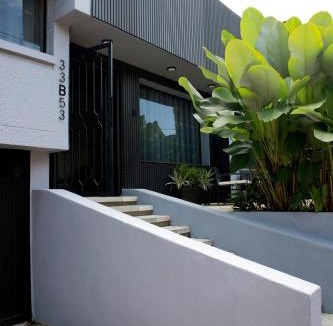 La Castellana House | BlueLux Mde B&B - Gratis Desayuno Continental -Gratis Transporte desde Aeropuerto hasta Medellin