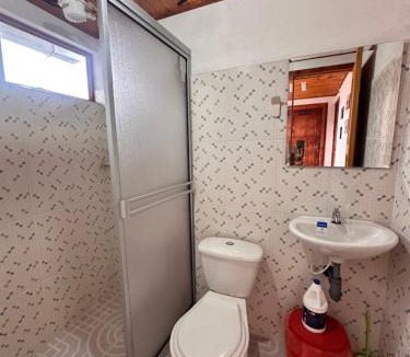 Guican House | Hostal Refugio Del Caminante