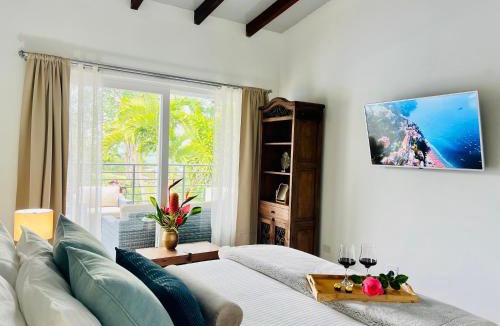 Yotoco House | Finca Bella Village Lujo Rural con Jacuzzi y Vistas al Lago Calima