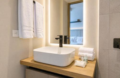 Calle 100 Apartment | Unique mine Hotel Apartment, Pool, Gym, Parking, Co-working