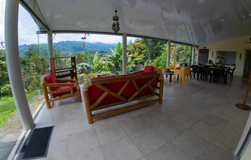 La Vega House | Refugio en la naturaleza