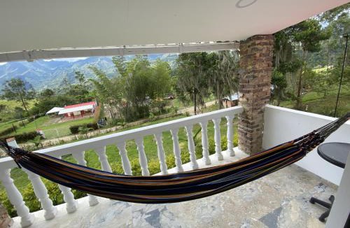 Pacho House | Piscina Privada, Zona parrillas, 8 min del Pueblo, Parqueadero Cubierto