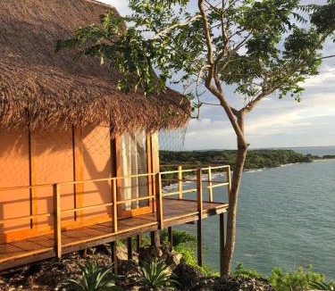 Tierra Bomba Island House | Pamaduih - Suite Above the Sea