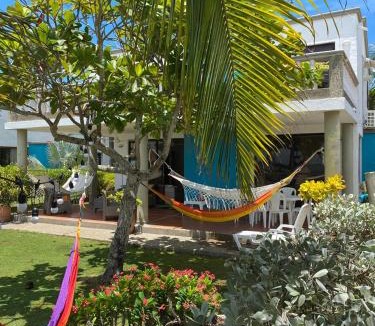 Tolu House | Lujosa cabana con piscina playa y servicio