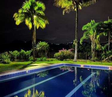 Pereira House | El Rincón Campestre, 2 piscinas y privacidad