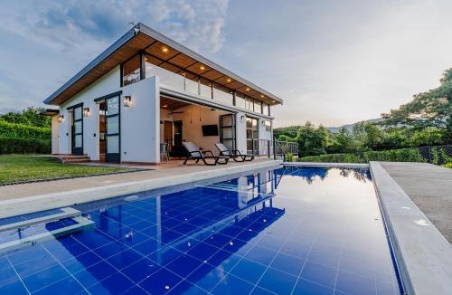 La Mesa House | Casa Campestre, la Mesa, Vía San Joaquín