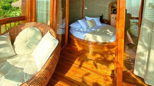 Turbo Hotel | MAKAI BEACH HOSTEL