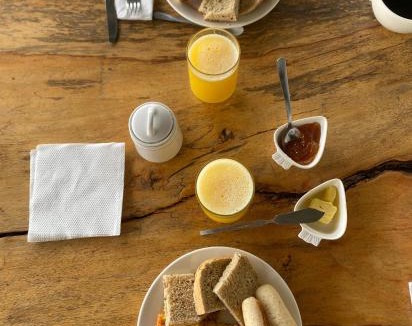 Yumbo House | Hostal Restaurante Checha Dapa