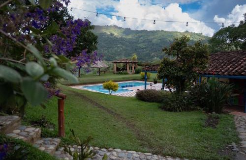 Fredonia House | LaWayra Finca & Retreat