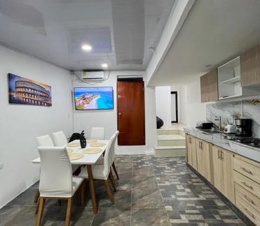 Pie del Cerro House | Casa Family
