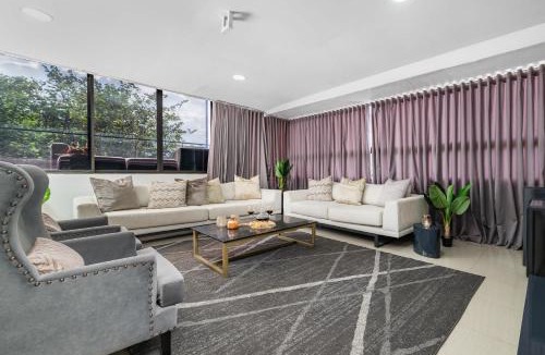 Zona Rosa Villa | Ultimate 9BR Lleras Villa W Heated Pool