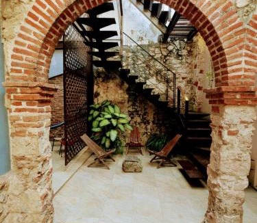 Pie del Cerro Apartment | Duplex 5 min walk to all spots in historic center