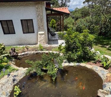 Envigado House | Raíz Oculta - Chalet con Jacuzzi y Chimenea en Santa Elena