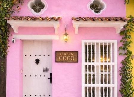 Cartagena Walled City House | Casa Coco 1680 Colonial & Art House In Old City - Pool - Jasussi - View