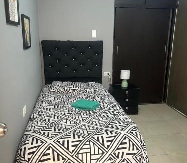 San Javier Apartment | Acogedora Casa cerca del Grafitour barrio La América San Javier