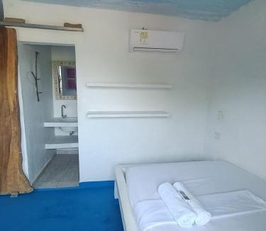 Rincon Hostel | Casa Violeta Beach House