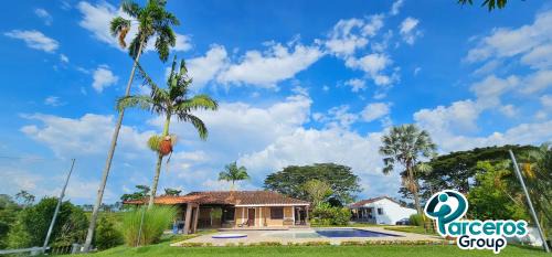Pereira House | Amplia Hacienda en Morelia, Pereira Por Parceros Group