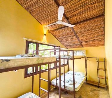 Melgar House | Chalet Tropical en melgar, piscina privada