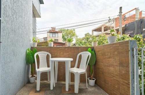 El Poblado Apartment | El Poblado Room #2 with Private Bathroom in Shared Apartment