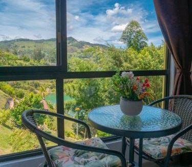 Guatape Apartment | Descanso Bajo La Piedra Del Peñol