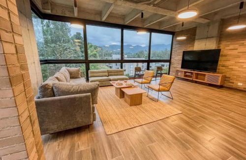 Retiro Apartment | El Retiro | Forest Retreat | Peaceful Suite