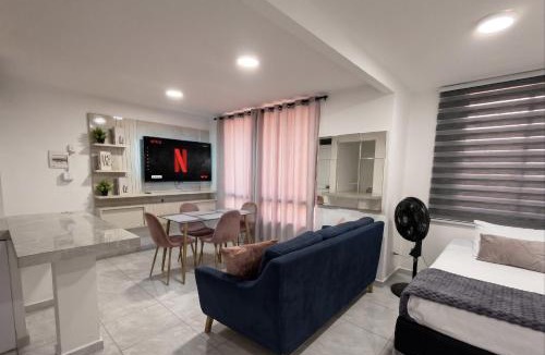 Barranquilla Apartment | Moderno al norte, Full equipado, Primer piso ,2Aires 6 camas con Patio