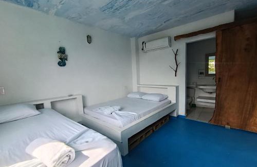 Rincon Hostel | Casa Violeta Beach House