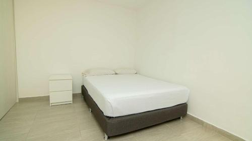 Castillogrande Apartment | Spacious 3BR Home In Castillo Grande By Huespedia