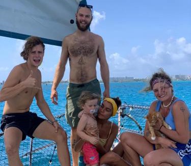 San Andres Boat Rental | Exclusive Sailboat Stay in San Andrés