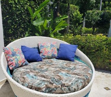 Ricaurte Villa | SANTORINI Villa con Piscina, Jacuzzi y Kiosko Privado en Girardot