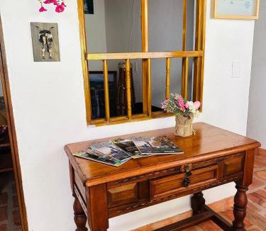 Guadalupe House | Casa Hotel Camino Real