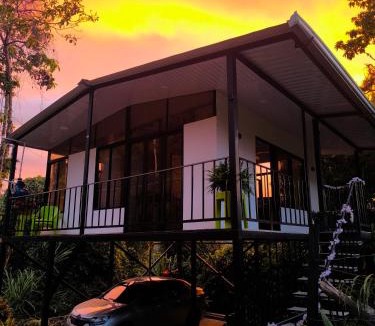 Vergara House | Alma Luna Chalet