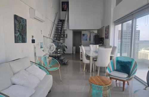 Bocagrande Apartment | BOCAGRANDE CARTAGENA -Vista aL mar, bahía y ciudad antigua - 3 balcones