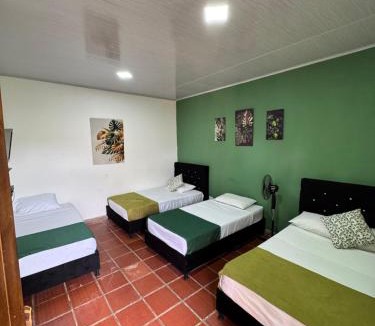 Quimbaya House | Finca Hotel Cabaña Fercho