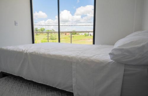 Melgar House | Casa de descanso en Carmen de Apicala, piscina, jacuzzi, Bbq