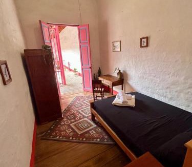 Jerico Hostel | La Casa Rosada Hostel