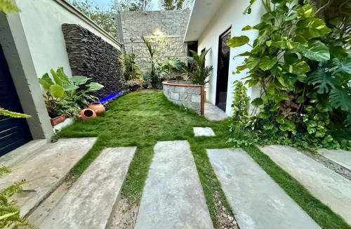 Puerto Colombia House | Luxury Beachfront House Steps from the Sea