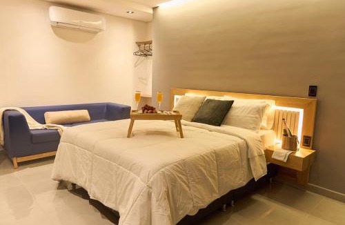 Estadio Apartment | Chic Rosa Negra Aparta-Suite | Your Peaceful City Escape