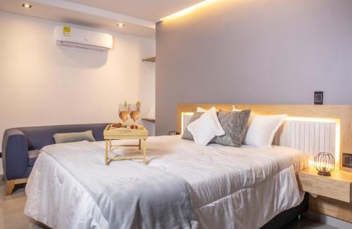 Estadio Apartment | Chic Rosa Negra Aparta-Suite | Your Peaceful City Escape
