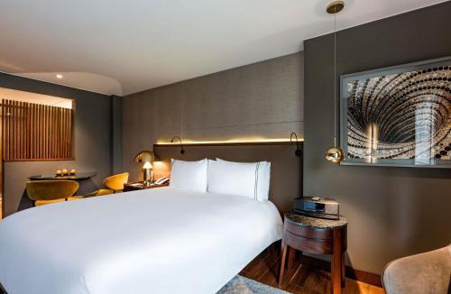Zona Rosa Hotel | Sofitel Bogota Victoria Regia