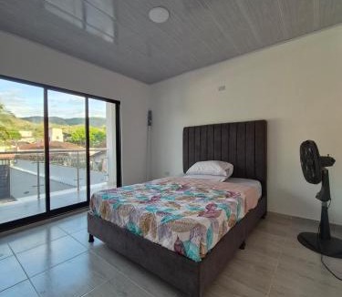 Melgar House | Casa vacacional para la familia