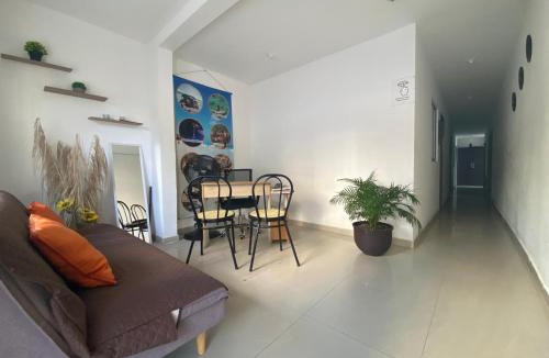 El Cabrero House | Shekinah House
