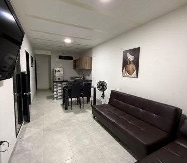 Melgar Apartment | SANTYS HOUSE MELGAR apartamento amoblado 6 Huéspedes