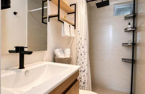 Torices Apartment | Kambiri Signature Apartment, Seaview, Pool & Afro-Caribbean Style