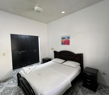 Puerto Berrio Hotel | HOTEL DORADO PUERTO BERRIO